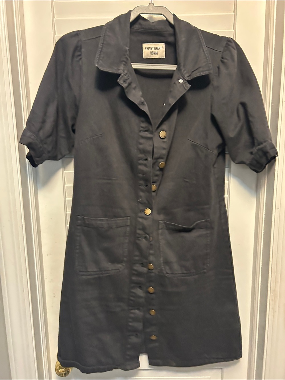 Velvet Heart Black Button-Front Midi Dress